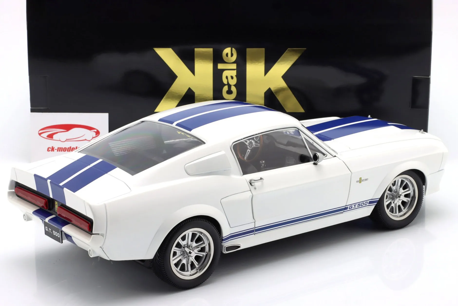 Ford Mustang Shelby GT500 Baujahr 1967 weiß / blau 1:12 KK-Scale