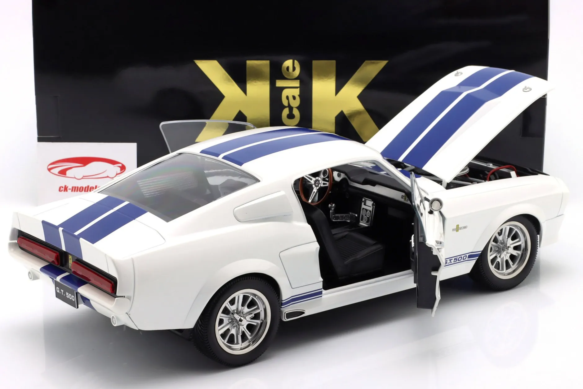 Ford Mustang Shelby GT500 Baujahr 1967 weiß / blau 1:12 KK-Scale