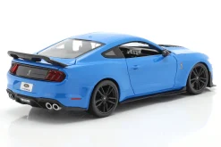 Ford Mustang Shelby GT500 Baujahr 2020 blau 1:18 Maisto