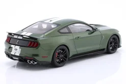 Ford Mustang Shelby GT500 dunkelgrün / weiß 1:18 AUTOart