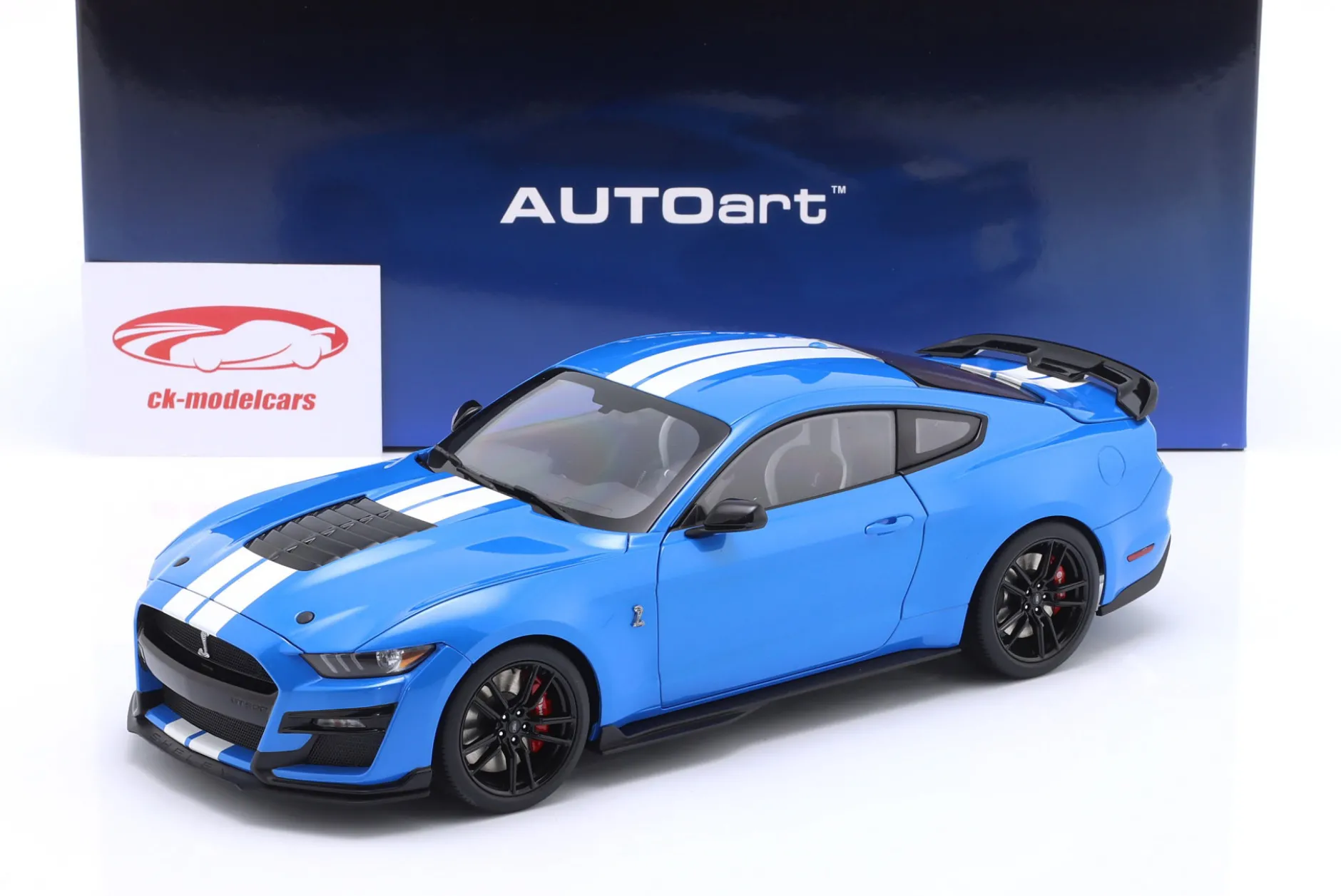 Ford Mustang Shelby GT500 grabber blau / weiße Streifen 1:18 AUTOart