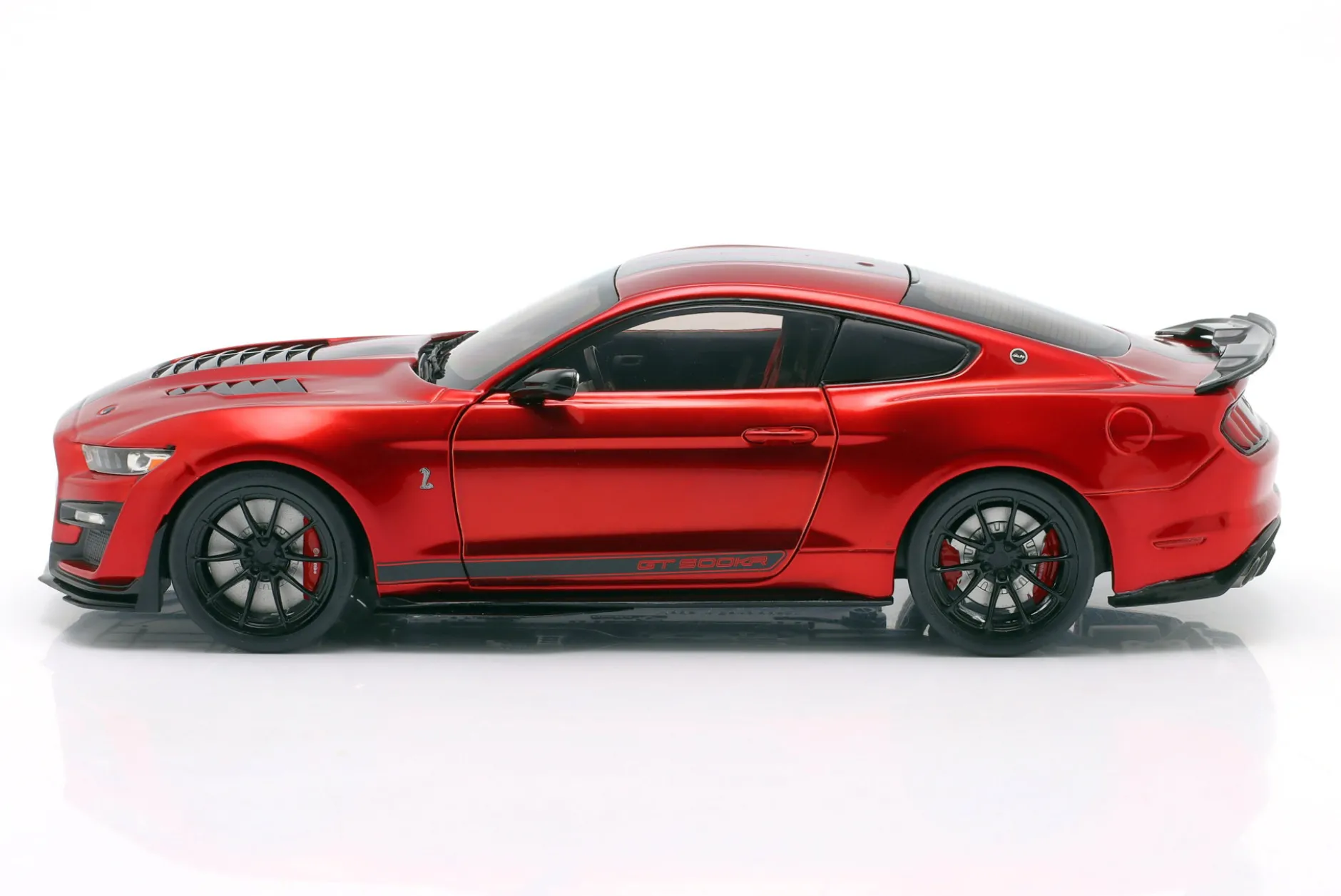 Ford Mustang Shelby GT500KR Baujahr 2023 rot 1:18 Solido