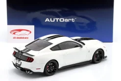 Ford Mustang Shelby GT500 weiß / schwarz 1:18 AUTOart
