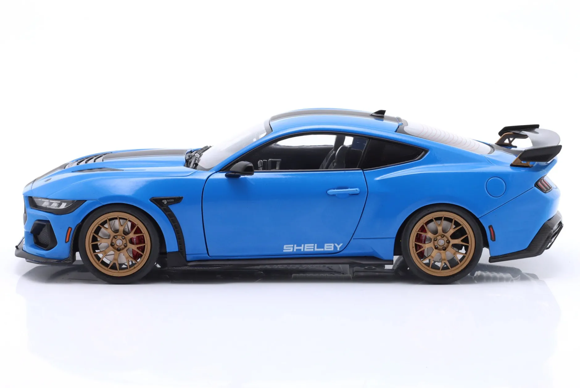 Ford Mustang Shelby Super Snake Baujahr 2024 blau metallic 1:18 Solido