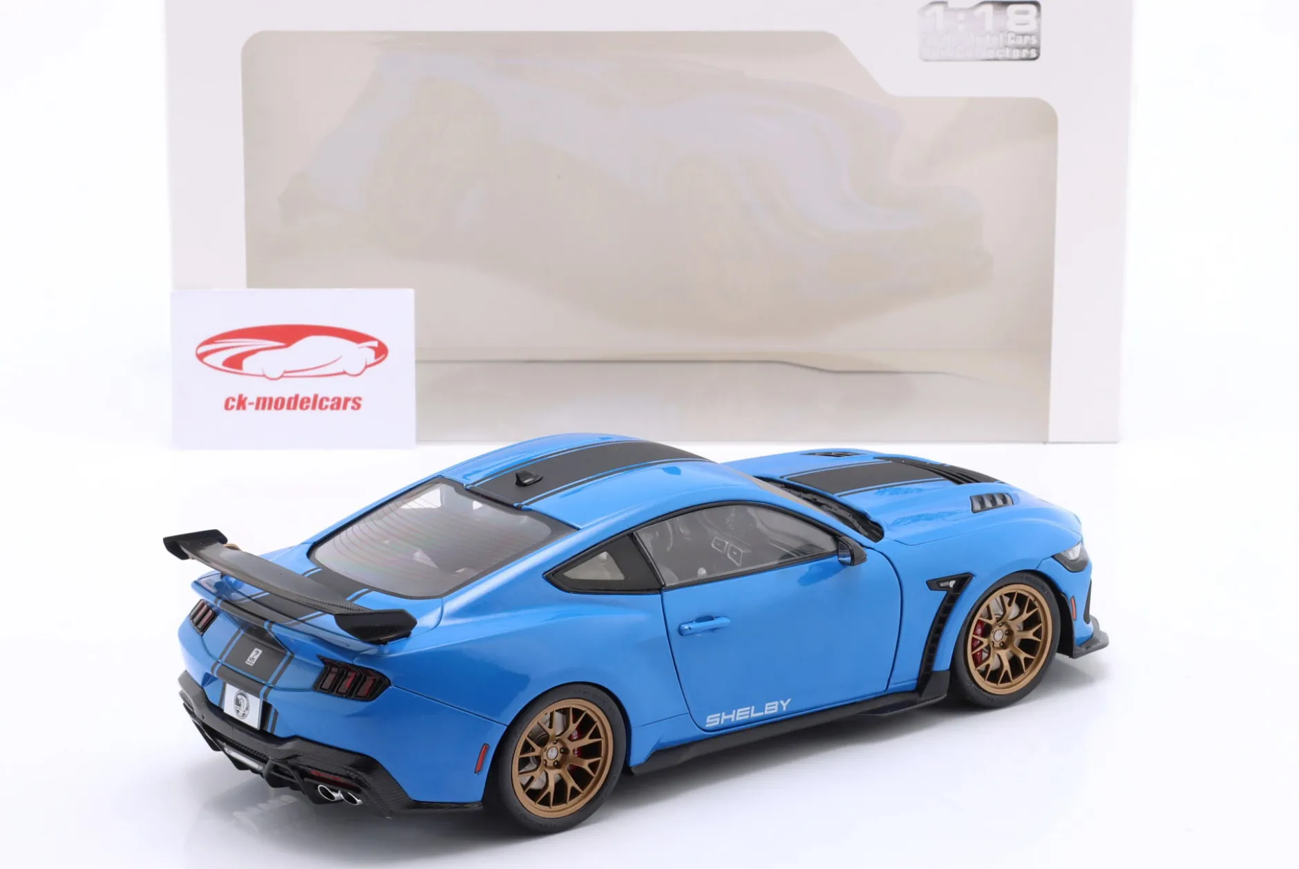 Ford Mustang Shelby Super Snake Baujahr 2024 blau metallic 1:18 Solido