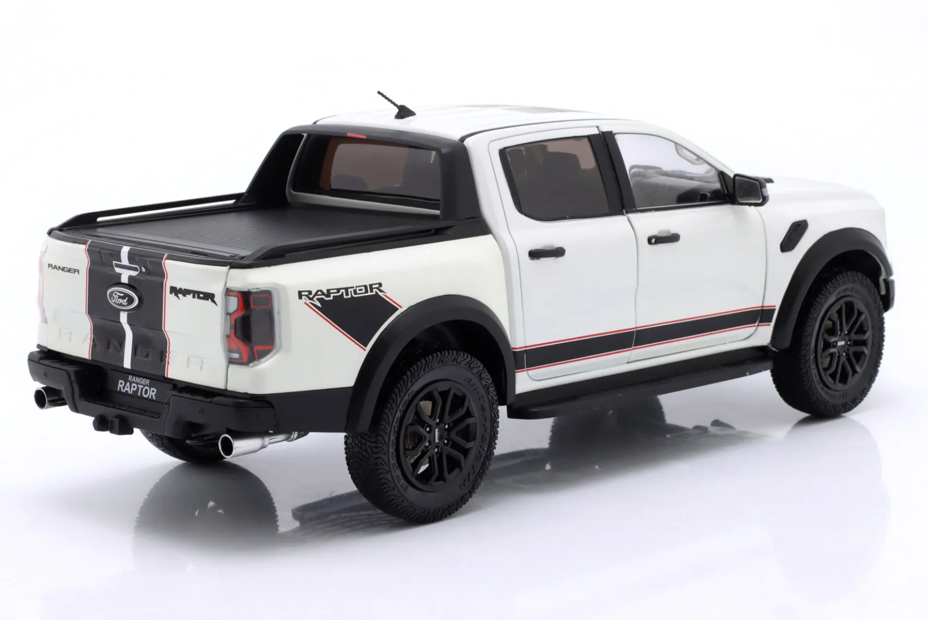 Ford Ranger Raptor Baujahr 2024 weiß 1:18 Solido