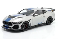 Ford Shelby Mustang Super Snake Baujahr 2025 silbergrau metallic 1:18 Solido