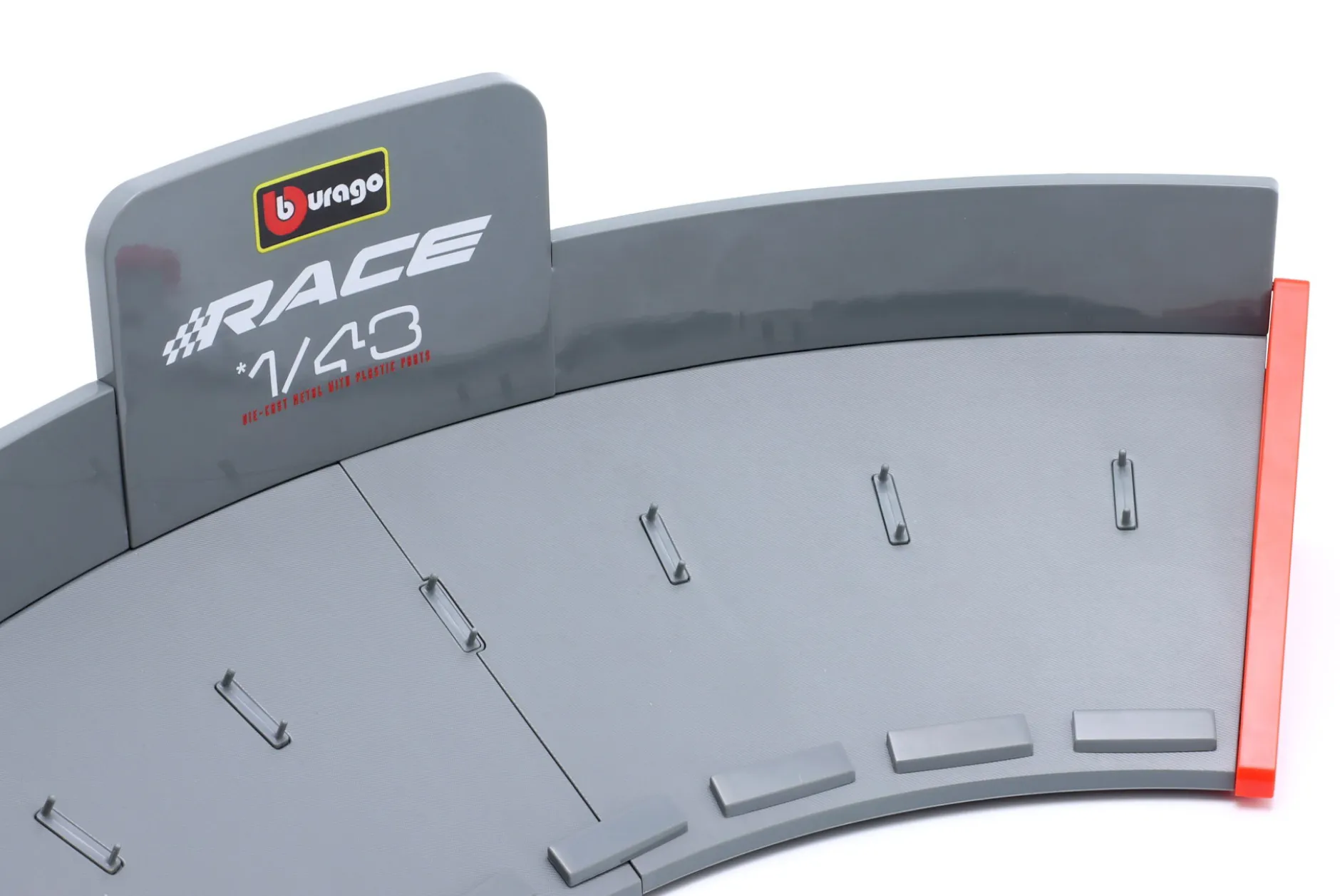 Formel 1 Arena Display Bausatz 1:43 Bburago