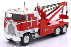 Freightliner FLA Abschleppwagen Baujahr 1987 rot / weiß 1:43 Ixo