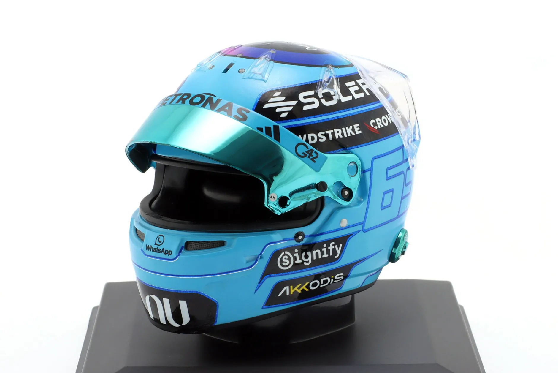 George Russell Mercedes-AMG W17 #63 Formel 1 2026 Helm 1:5 Spark