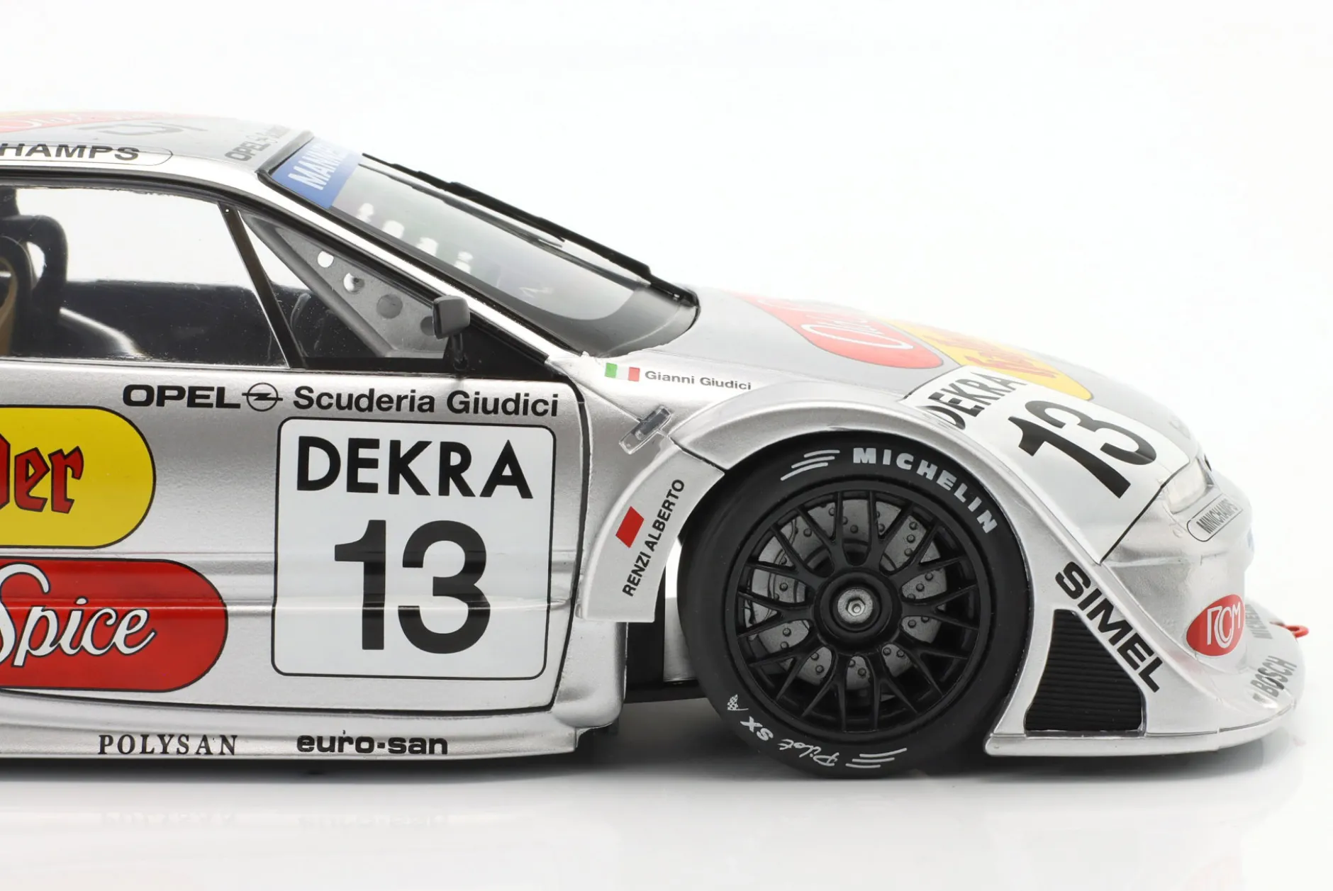 G. Guidici #13 Opel Calibra V6 4x4 DTM / ITC 1996 1:18 WERK83