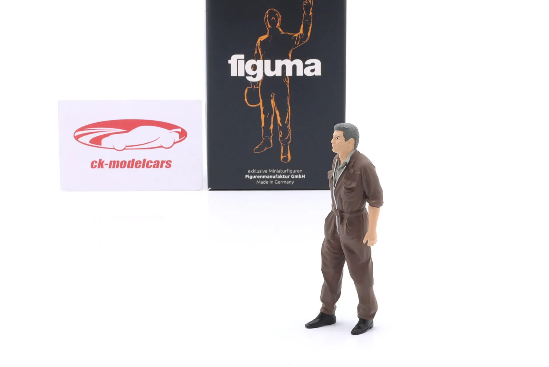 Giulio B. mit braunem Overall - Figur 1:18 Figurenmanufaktur