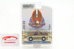 GMC K-2500 "Fall Guy Stuntman Association" Baujahr 1982 braun 1:64 Greenlight