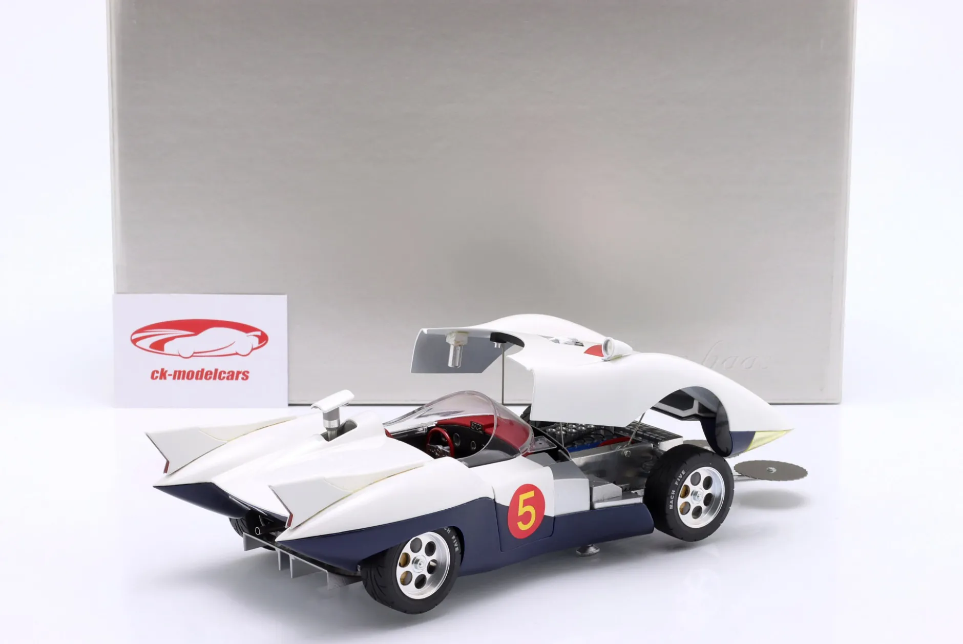 Hamilton Speed Racer Mach 5 weiß 1:18 Schwyn Haas