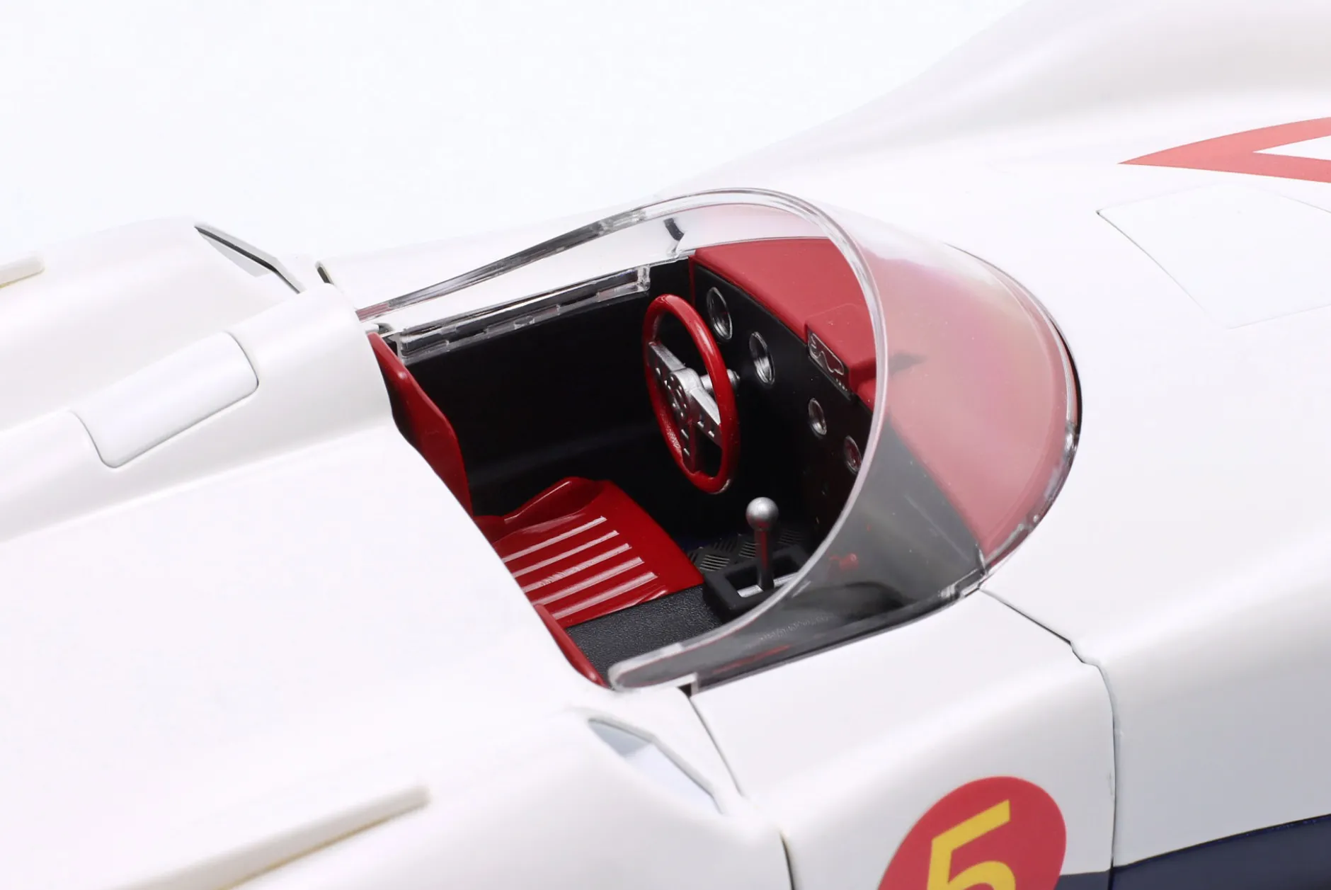 Hamilton Speed Racer Mach 5 weiß 1:18 Schwyn Haas