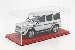 Hochwertige Vitrine mit Bodenplatte aus Leder für Modellautos im Maßstab 1:18 rot SAFE