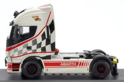 Iveco Stralis Hi-Way Sattelzugmaschine 2016 Abarth 1:43 Hachette