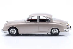 Jaguar MK II 3.8 LHD Baujahr 1959 perlsilber 1:18 KK-Scale