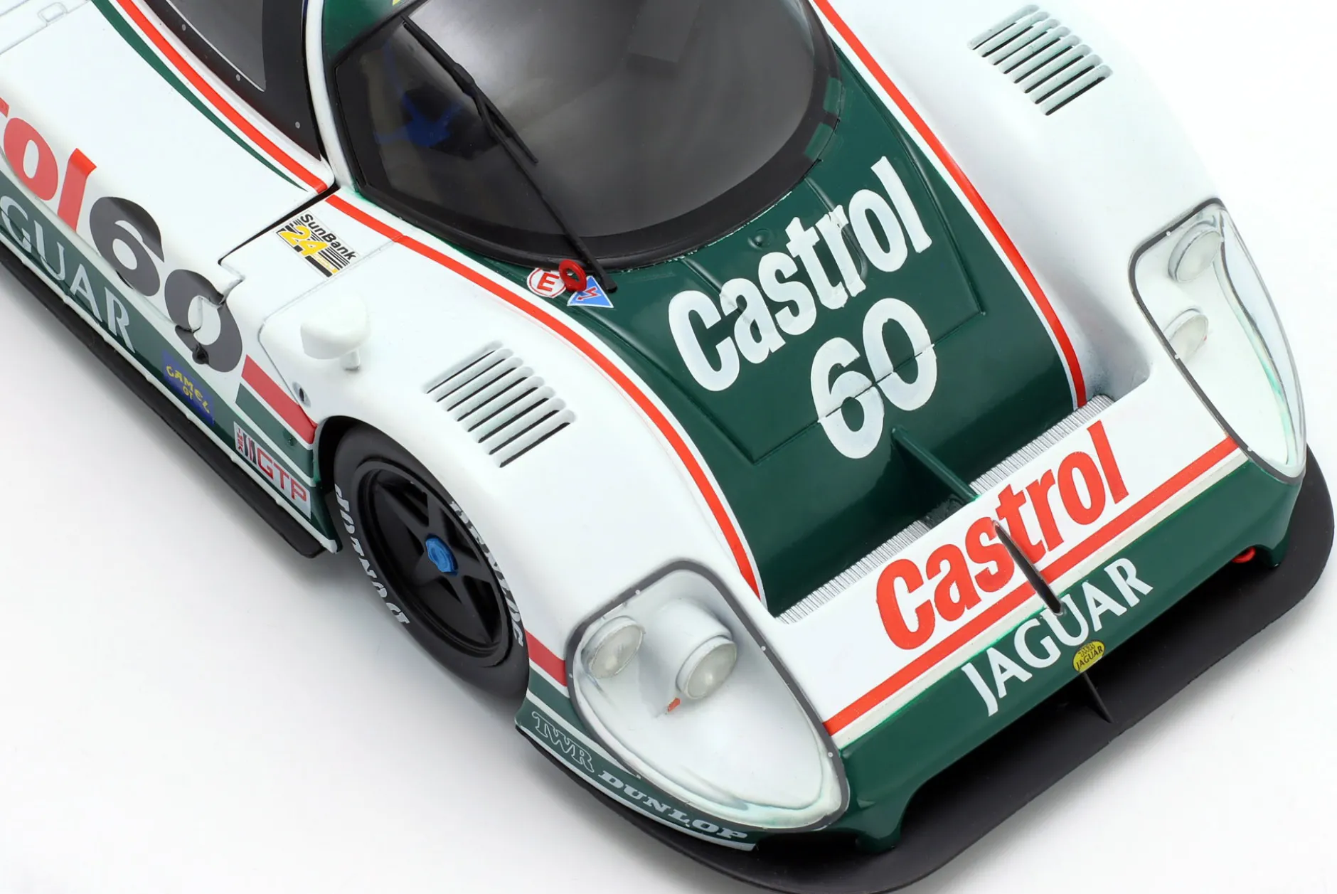 Jaguar XJR-9 #60 Sieger 24h Daytona 1988 Brundle, Boesel, Nielsen 1:18 WERK83