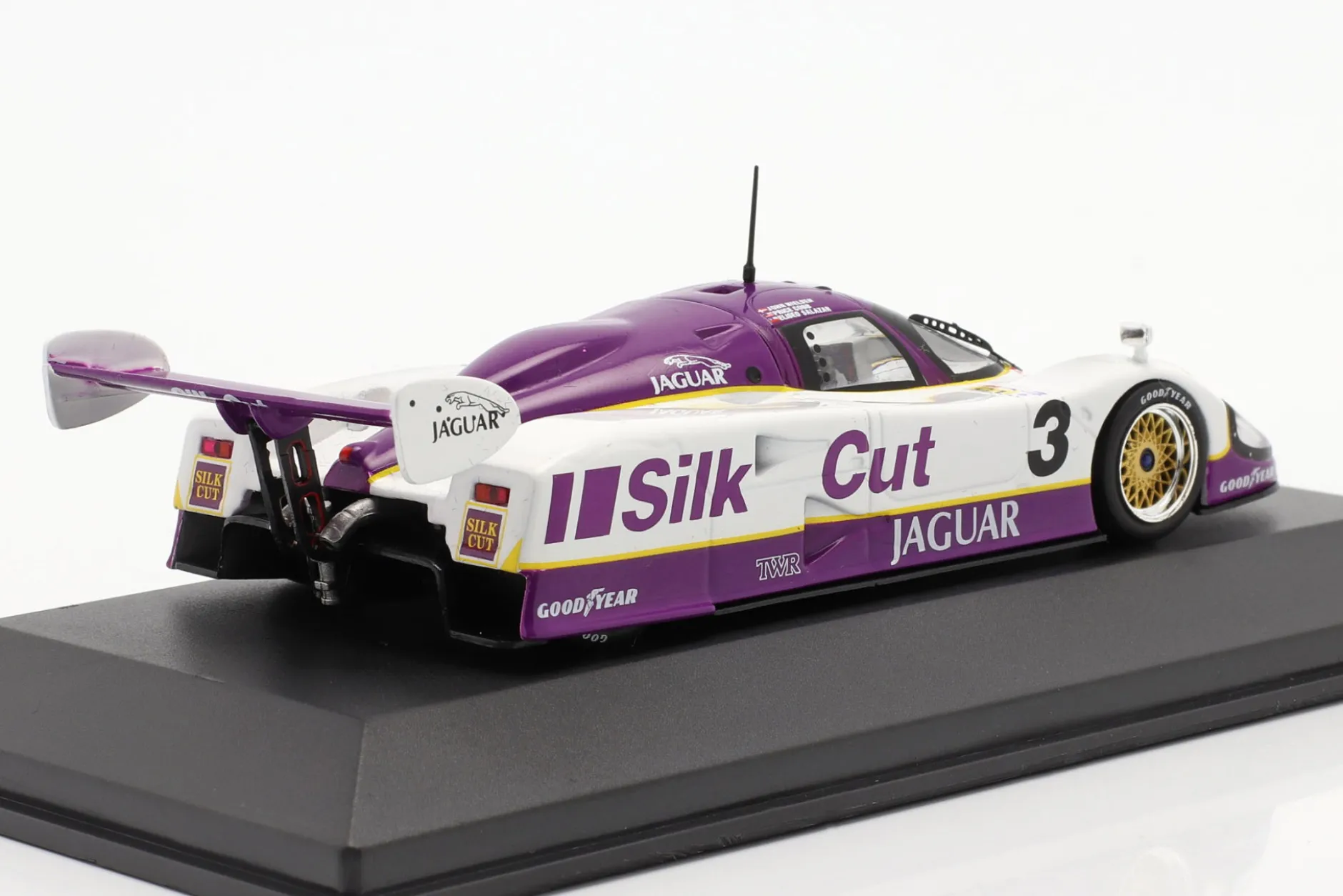 Jaguar XJR-12 #3 Sieger 24h LeMans 1990 Nielsen, Cobb, Brundle 1:43 Ixo
