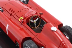 Juan Manuel Fangio Ferrari D50 #1 Formel 1 Weltmeister 1956 1:24 Premium Collectibles