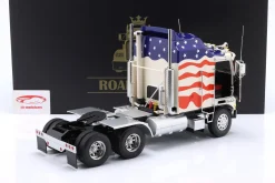 Kenworth K 100 Aerodyne Sattelzugmaschine 1976 Stars & Stripes 1:18 Road Kings