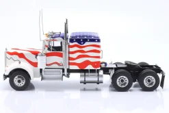 Kenworth W900 Sattelzugmaschine weiß / blau / rot 1:18 Road Kings