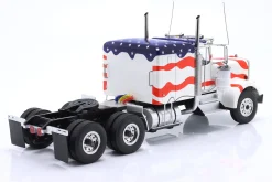 Kenworth W900 Sattelzugmaschine weiß / blau / rot 1:18 Road Kings