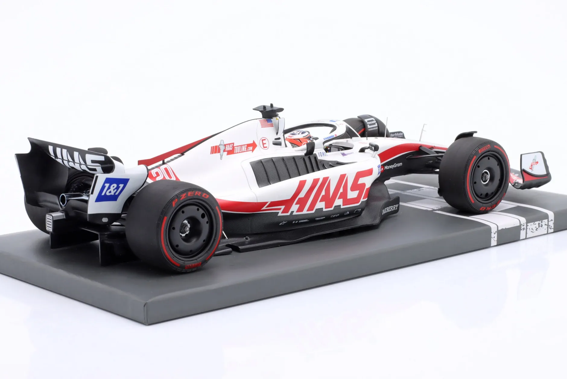 Kevin Magnussen Haas VF-22 #20 Brasilien GP Formel 1 2022 1:18 Minichamps
