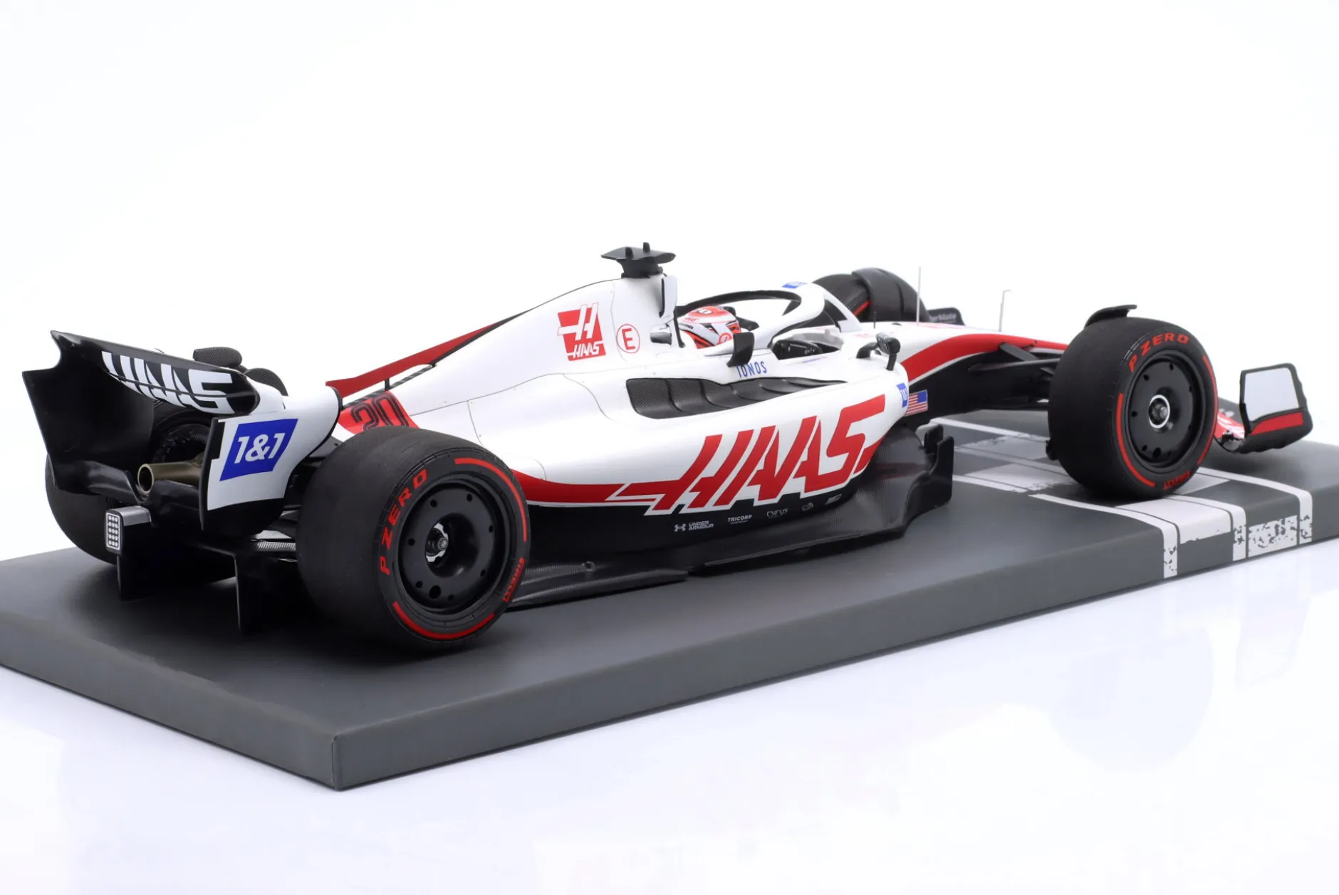 Kevin Magnussen Haas VF-22 #20 5th Bahrain GP Formel 1 2022 1:18 Minichamps