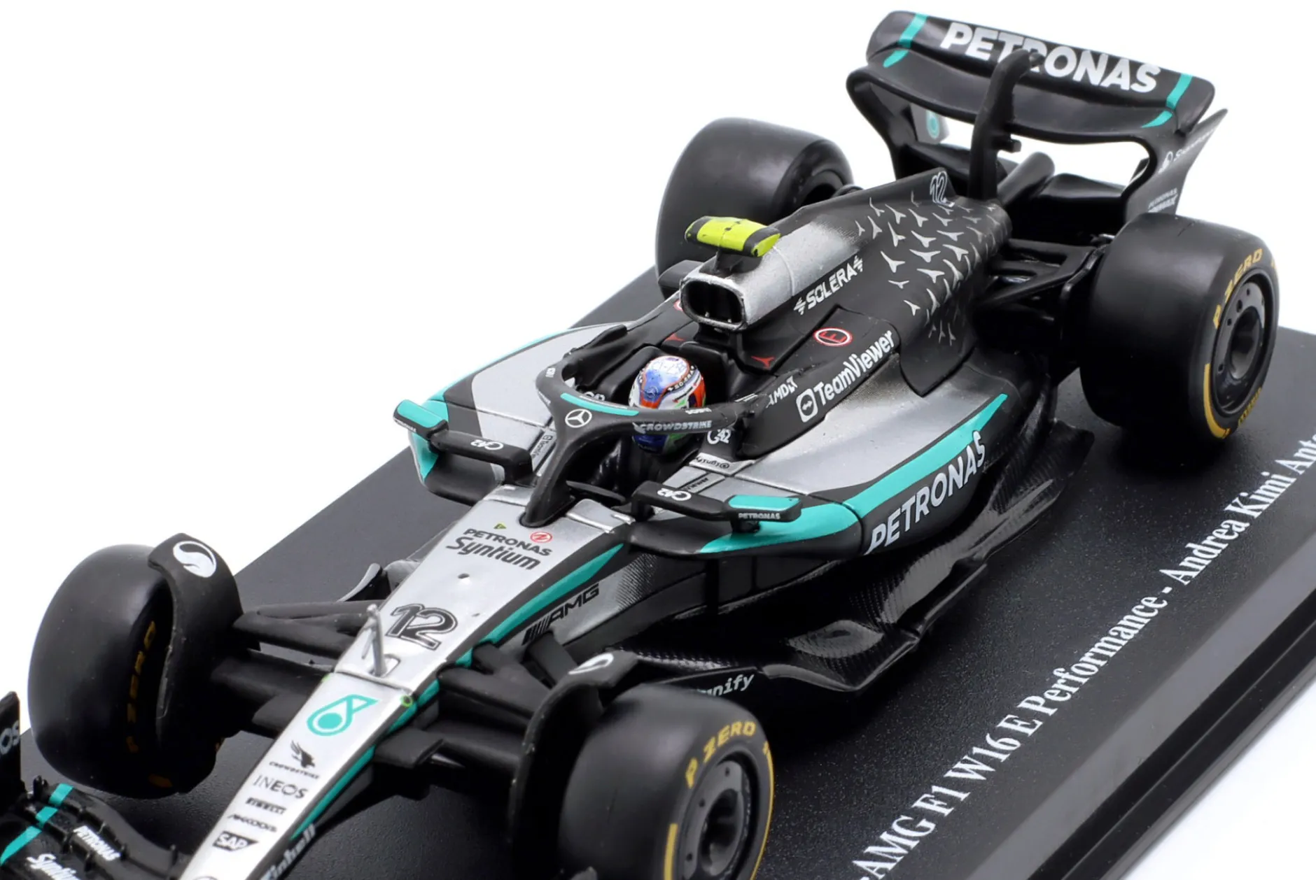 Kimi Antonelli Mercedes-AMG F1 W16 #12 Formel 1 2025 1:43 Bburago