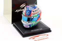 Kimi Antonelli Mercedes AMG Petronas #12 Formel 1 2026 Helm 1:5 Spark