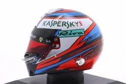 Kimi Räikkönen Scuderia Ferrari #7 Formel 1 2018 Helm 1:5 Spark Editions