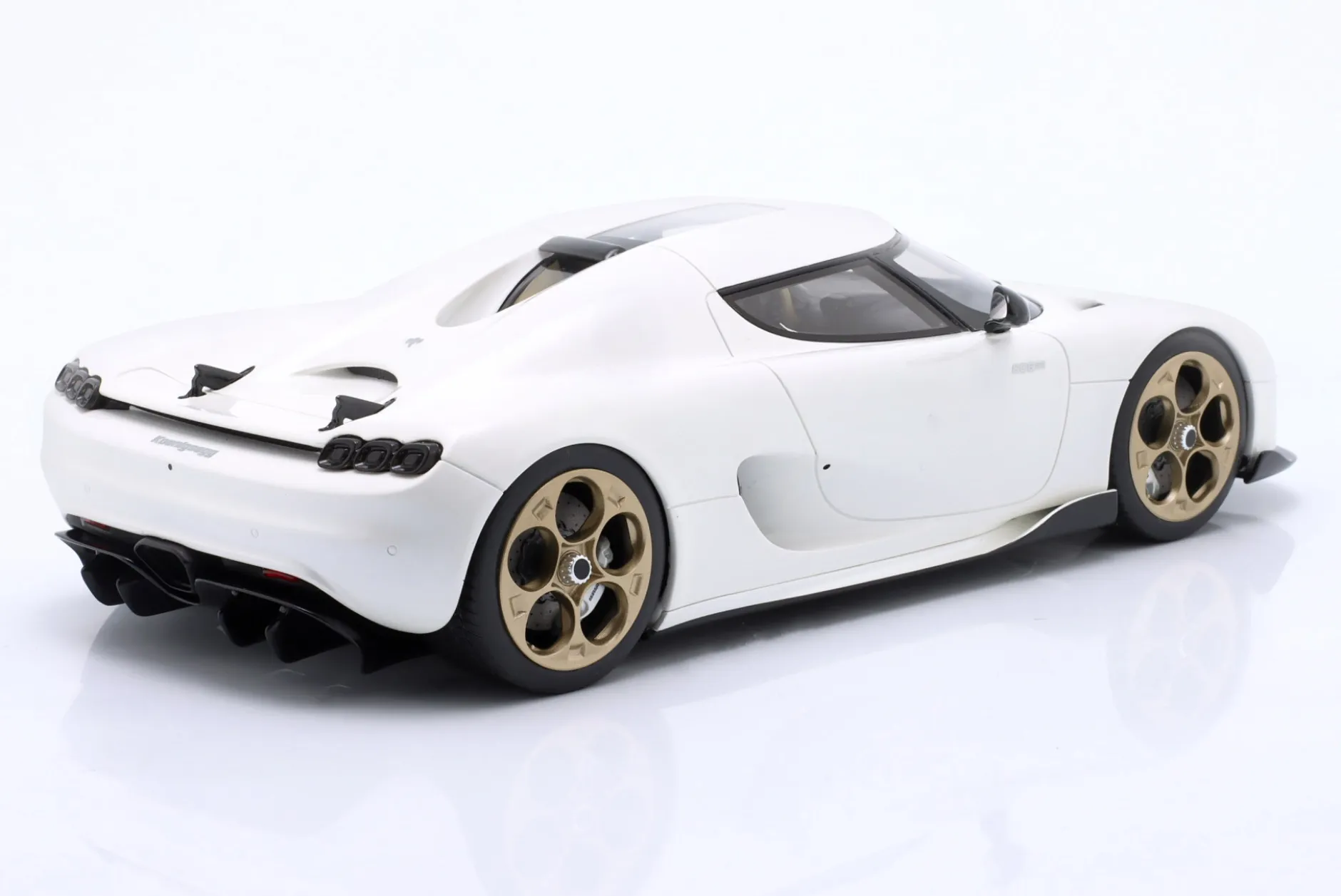 Koenigsegg CC850 Baujahr 2024 weiß 1:18 GT-Spirit