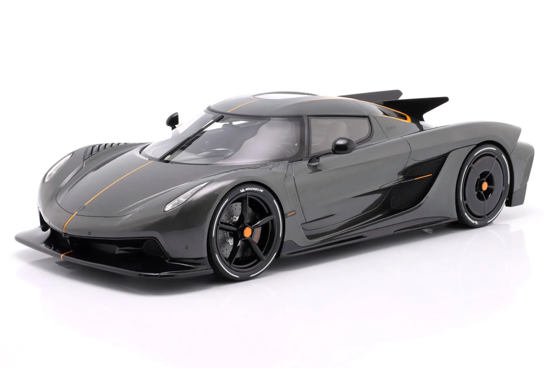 Koenigsegg Jesko Absolut Baujahr 2024 graphitgrau 1:12 GT-Spirit