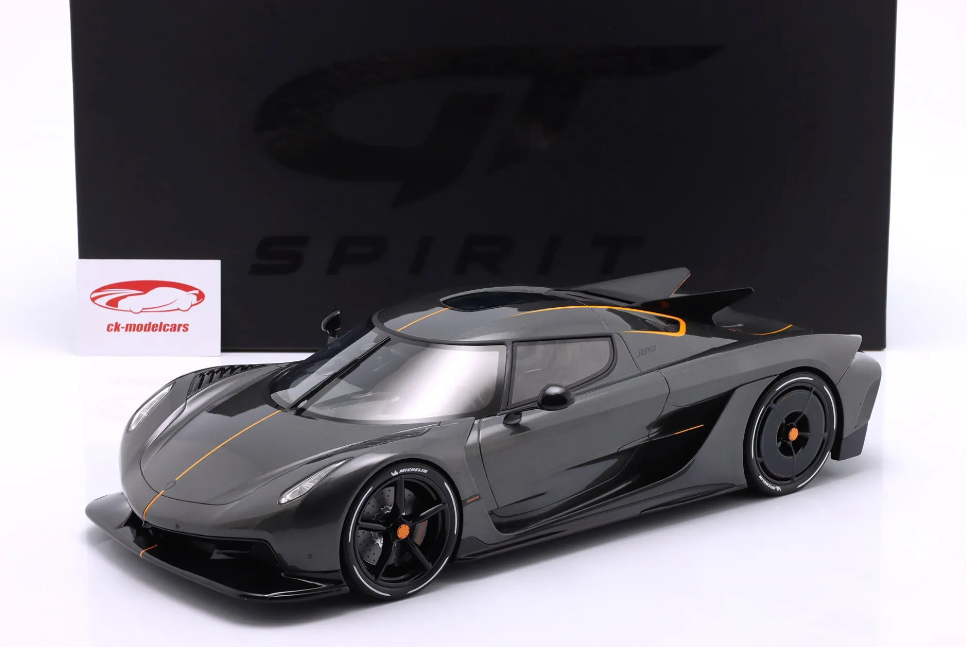 Koenigsegg Jesko Absolut Baujahr 2024 graphitgrau 1:12 GT-Spirit