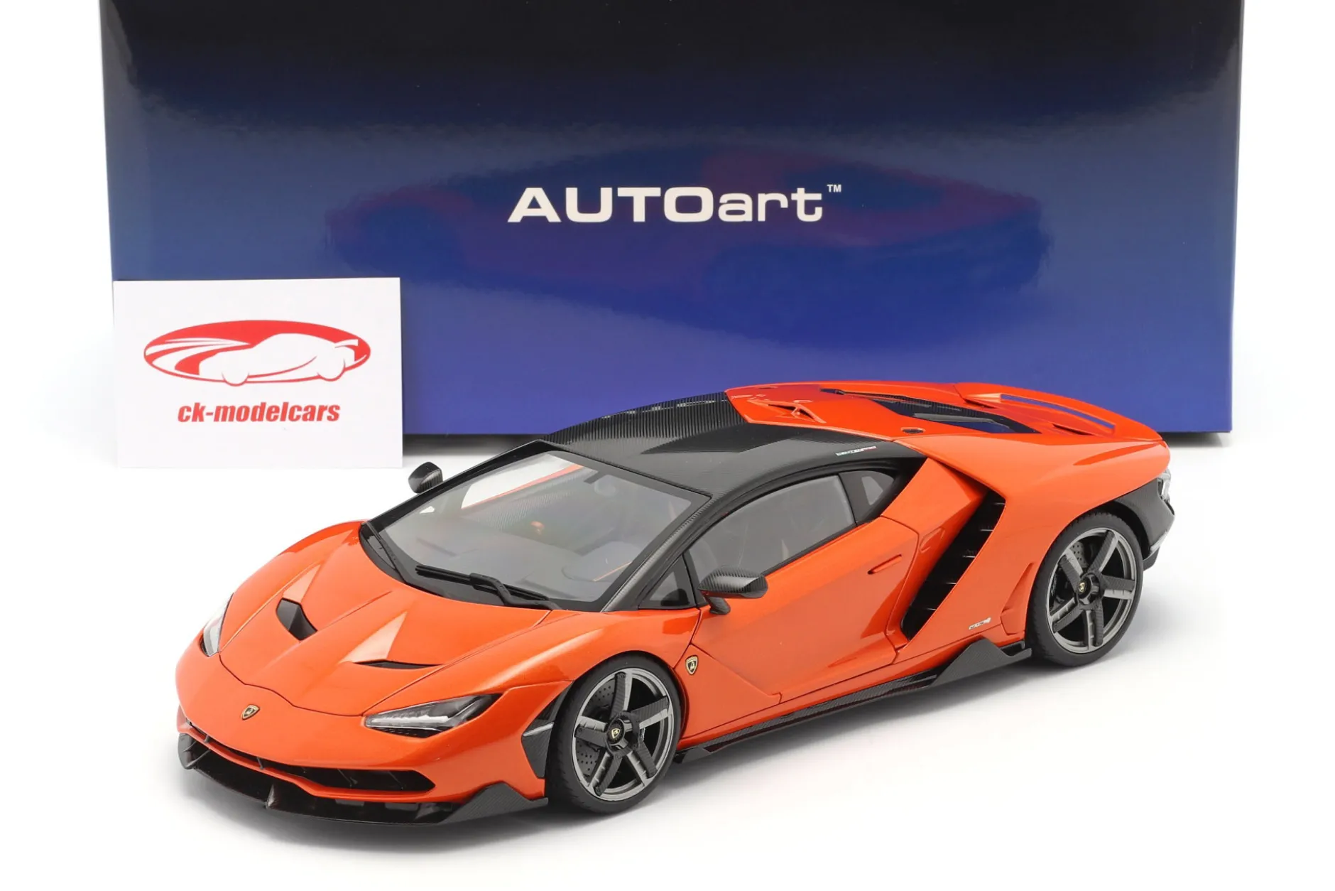 Lamborghini Centenario Baujahr 2016 perl orange 1:18 AUTOart