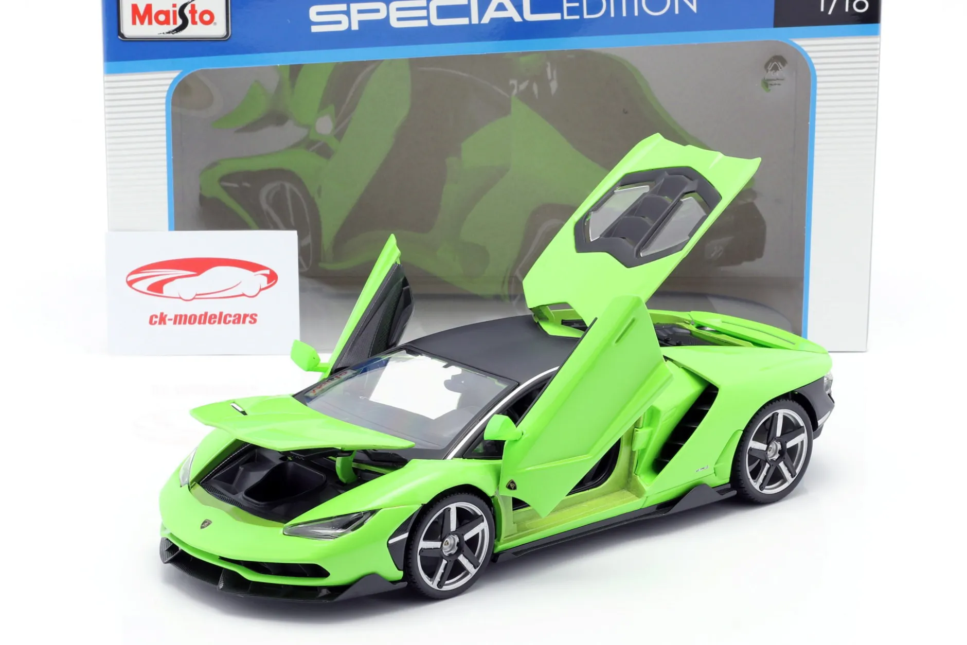 Lamborghini Centenario LP770-4 Baujahr 2016 grün 1:18 Maisto