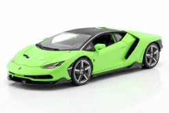 Lamborghini Centenario LP770-4 Baujahr 2016 grün 1:18 Maisto