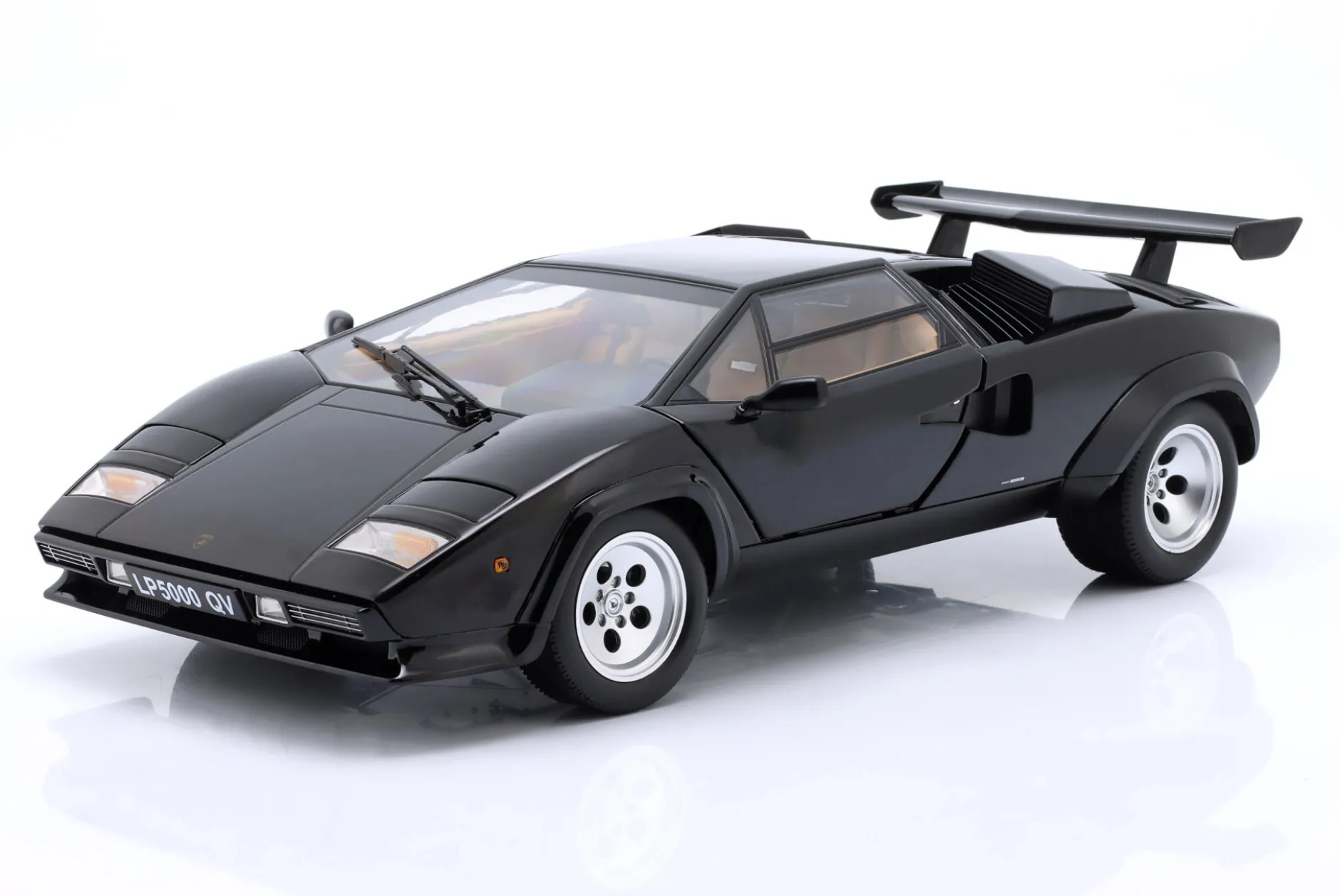 Lamborghini Countach LP 5000 S QV Baujahr 1985 schwarz 1:12 KK-Scale