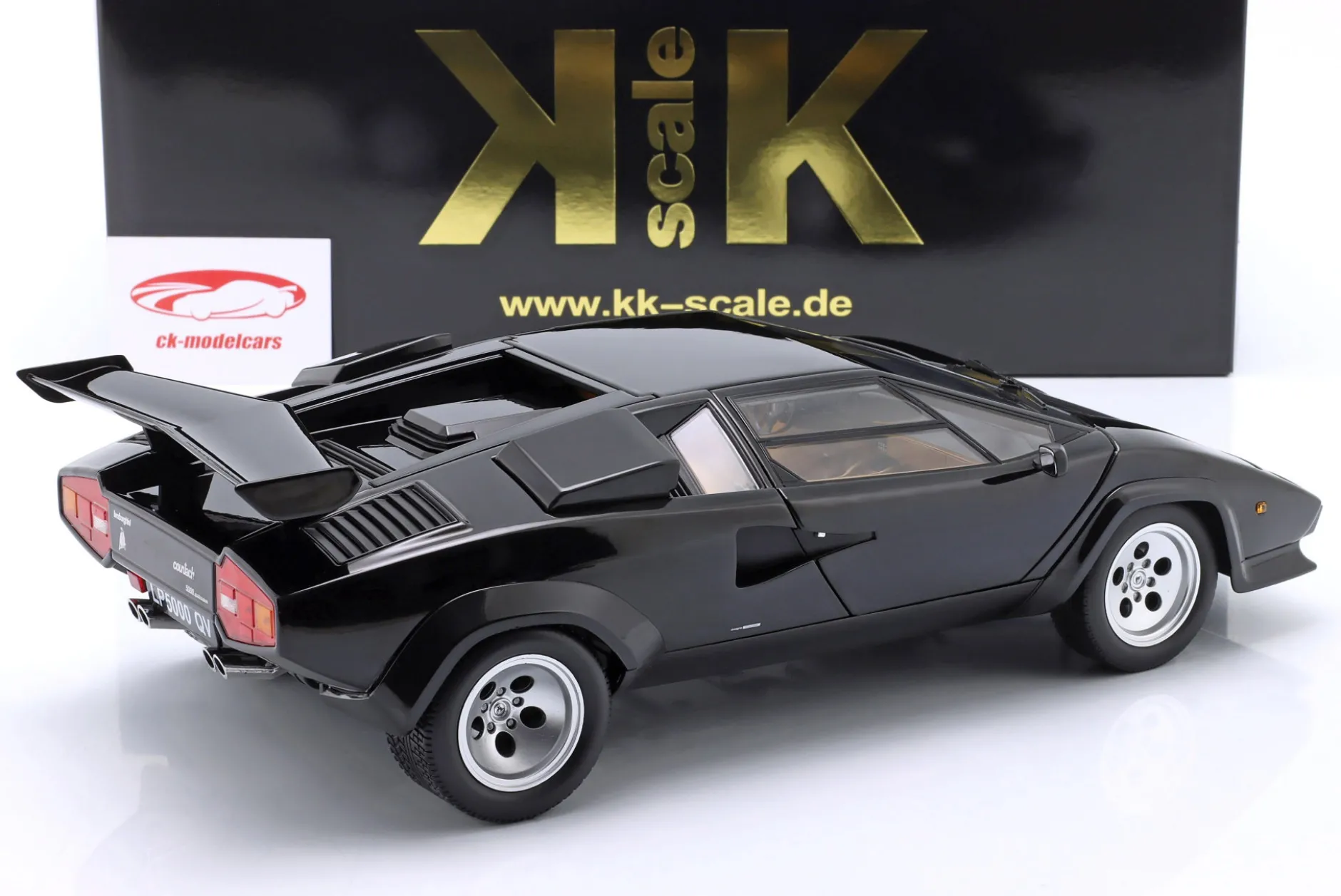 Lamborghini Countach LP 5000 S QV Baujahr 1985 schwarz 1:12 KK-Scale