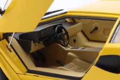 Lamborghini Countach LP 5000 S QV Baujahr 1985 gelb 1:12 KK-Scale