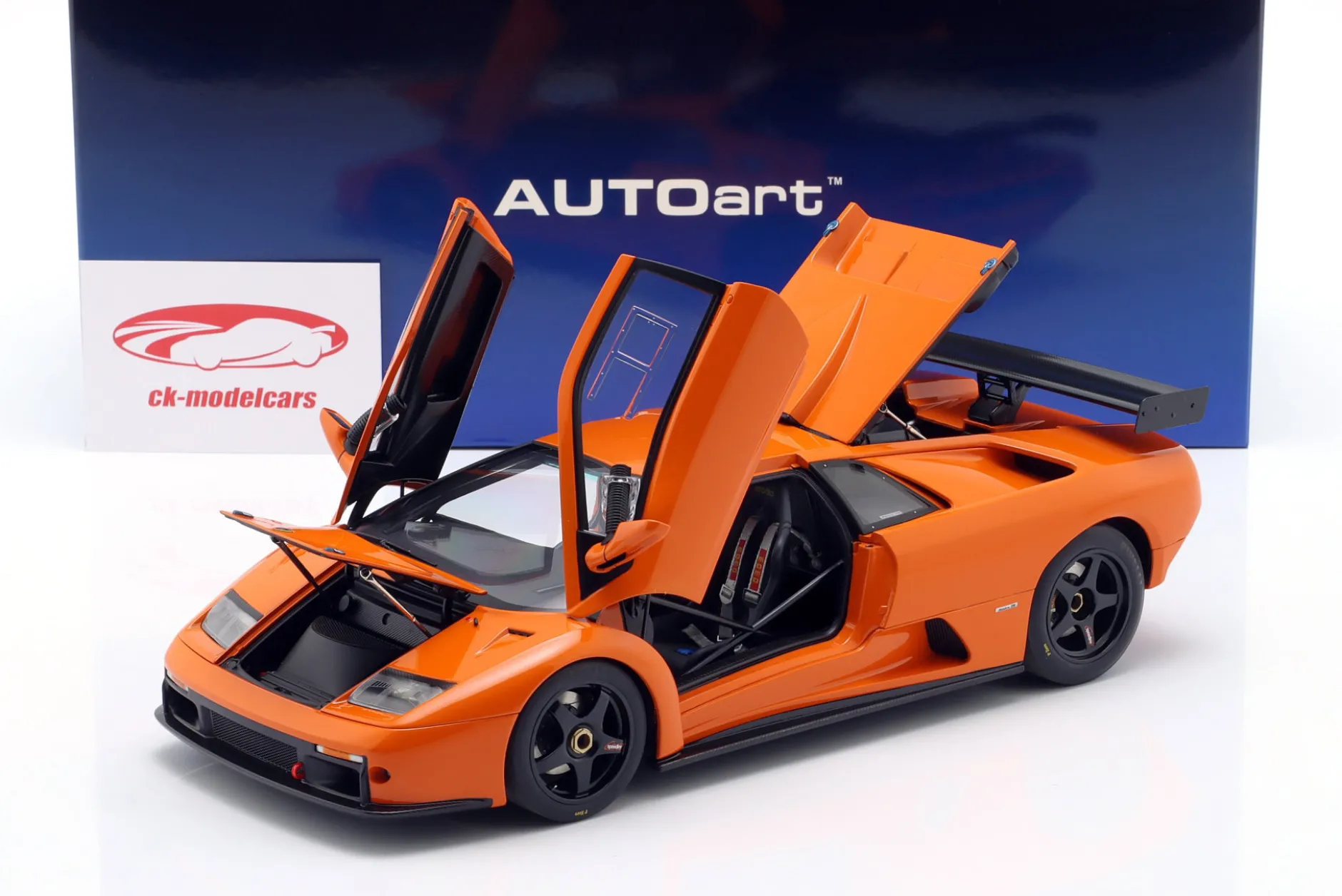 Lamborghini Diablo GTR Baujahr 1999 Ishtar orange 1:18 AUTOart