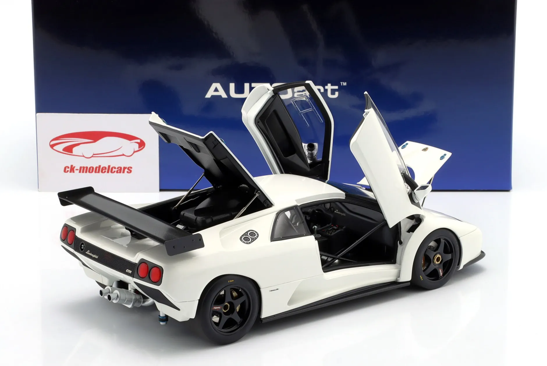 Lamborghini Diablo GTR Baujahr 1999 weiß 1:18 AUTOart
