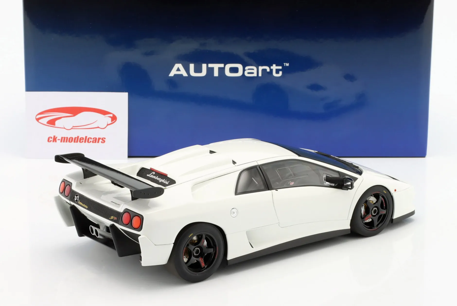 Lamborghini Diablo SV R Baujahr 1996 weiß 1:18 AUTOart