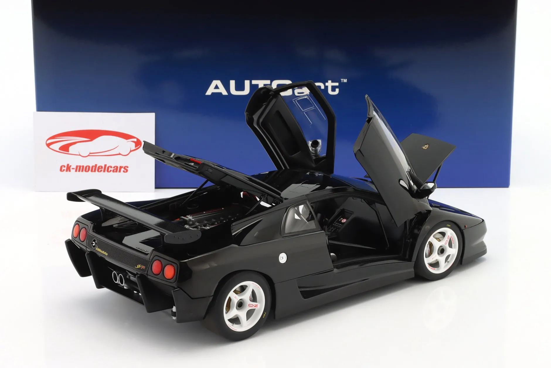 Lamborghini Diablo SV R Baujahr 1996 tiefschwarz 1:18 AUTOart