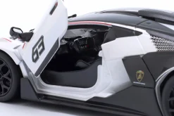 Lamborghini Essenza SCV12 Baujahr 2021 weiß metallic / schwarz 1:24 Bburago