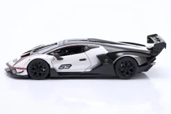 Lamborghini Essenza SCV12 Baujahr 2021 weiß metallic / schwarz 1:24 Bburago