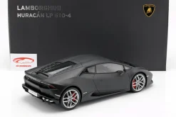 Lamborghini Huracan LP610-4 Baujahr 2014 mattschwarz 1:12 AUTOart