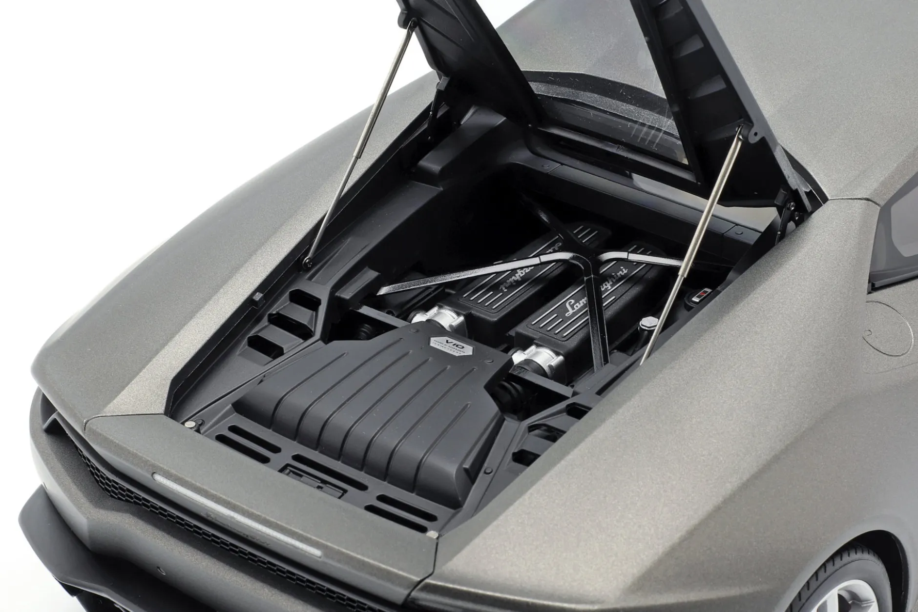Lamborghini Huracan LP610-4 Baujahr 2014 mattgrau 1:12 AUTOart